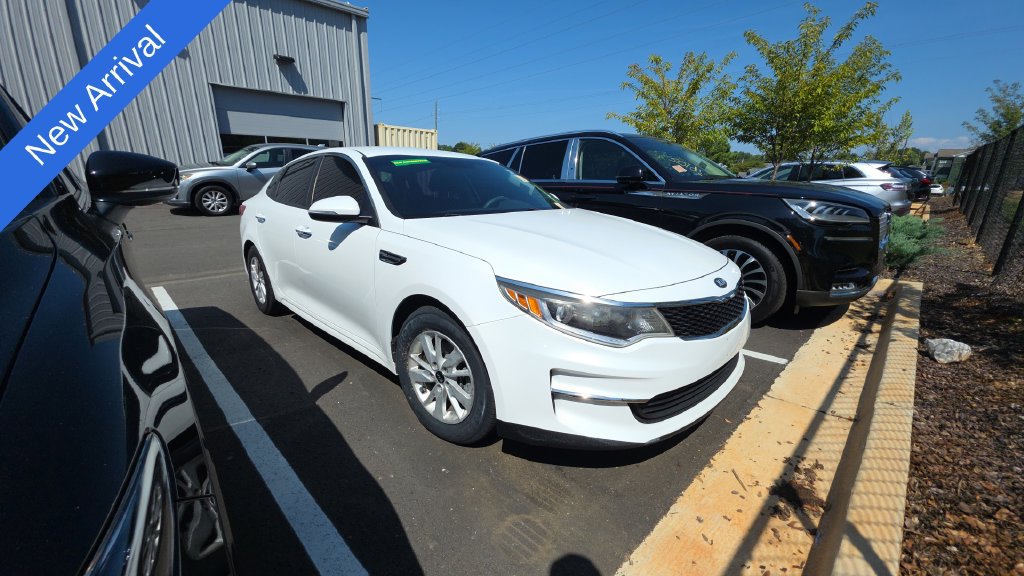 Used 2016 Kia Optima LX FWD image 1