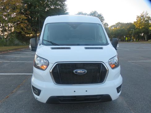 Used 2024 Ford Transit 350 XLT image 2