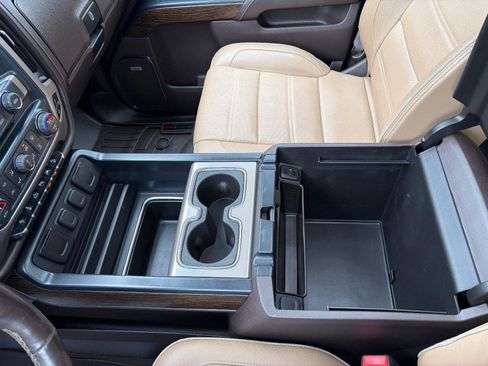 Used 2017 GMC Sierra 1500 Denali AWD/4WD image 21