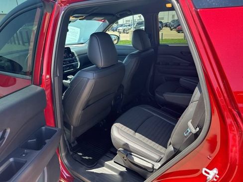 Used 2025 Nissan Pathfinder Rock Creek AWD/4WD image 25