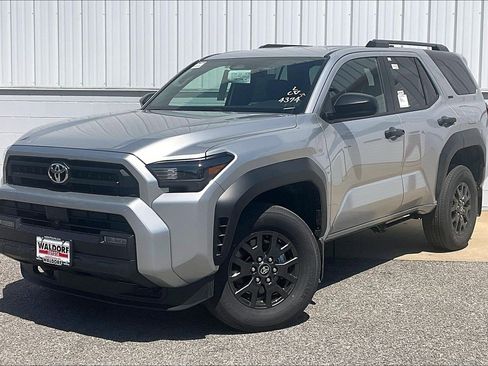 New 2026 Toyota 4Runner SR5 RWD image 2