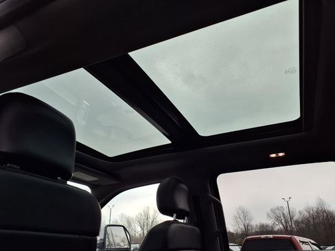 Used 2017 Ford F250 Lariat w/ Lariat Ultimate Package image 8