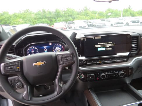 New 2026 Chevrolet Silverado 3500 High Country w/ High Country Premium Package AWD/4WD image 26