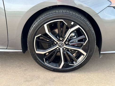 Used 2026 Nissan Altima 2.5 SR FWD image 10