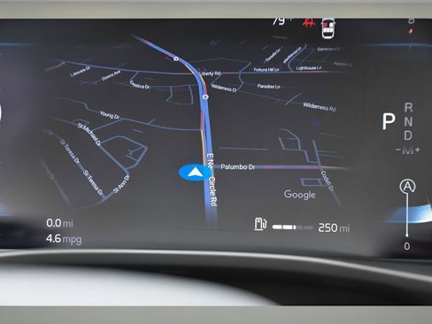 Certified 2025 Volvo XC40 B5 Core w/ Protection Package Premier image 17