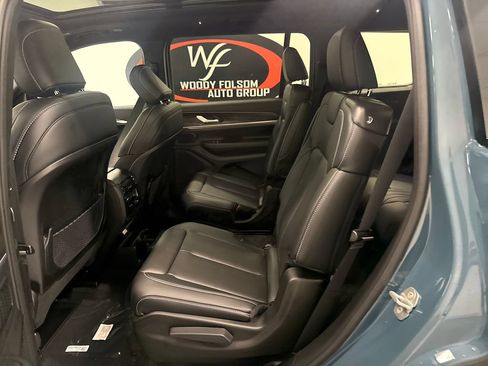 New 2026 Jeep Grand Cherokee L Limited w/ Limited Altitude Package RWD image 13