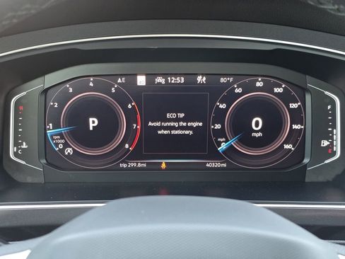 Used 2024 Volkswagen Tiguan SEL R-Line image 12