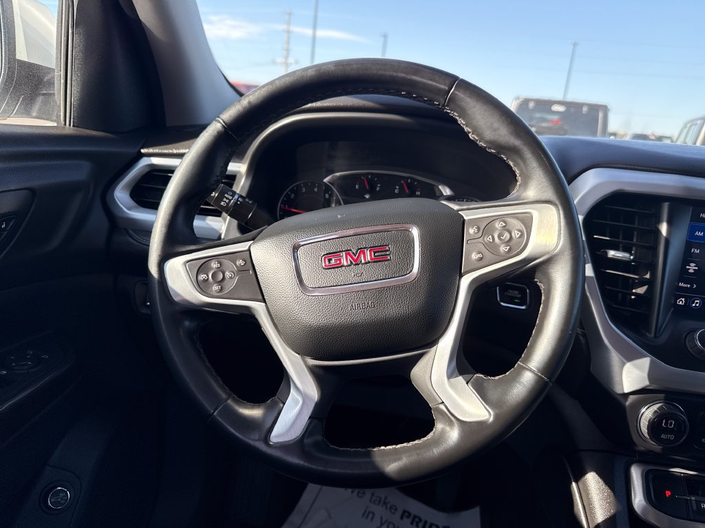 Used 2023 GMC Acadia SLT AWD/4WD image 14