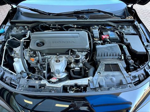 Used 2025 Honda Civic Sport image 28