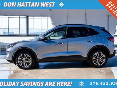 Used 2022 Ford Escape SEL image 2