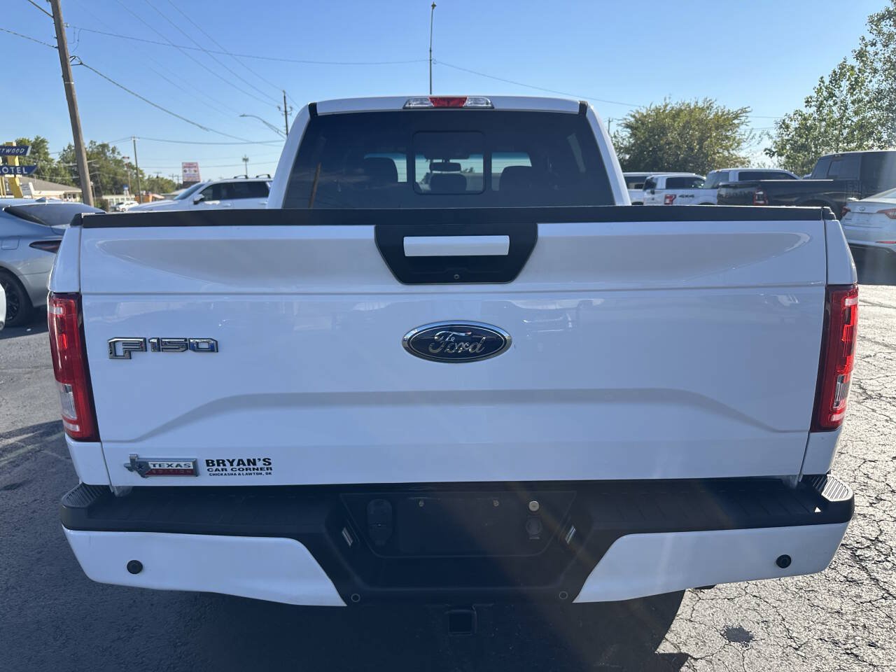 Used 2015 Ford F150 XLT w/ Equipment Group 302A Luxury RWD image 11