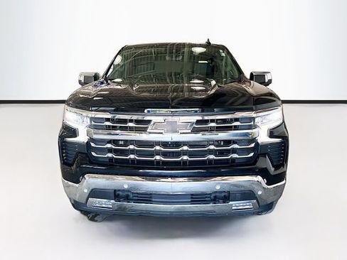 Used 2023 Chevrolet Silverado 1500 LTZ w/ Technology Package AWD/4WD image 4