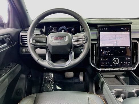 Used 2025 GMC Acadia AT4 w/ Luxury Package AWD/4WD image 25