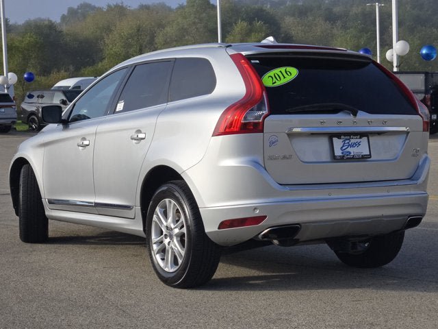 Used 2016 Volvo XC60 T5 Platinum w/ Protection Package AWD/4WD image 16