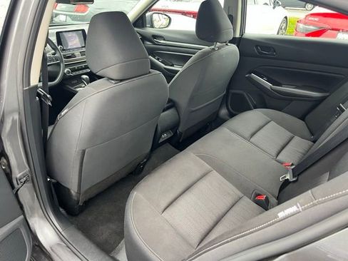 Used 2023 Nissan Altima 2.5 SV image 16