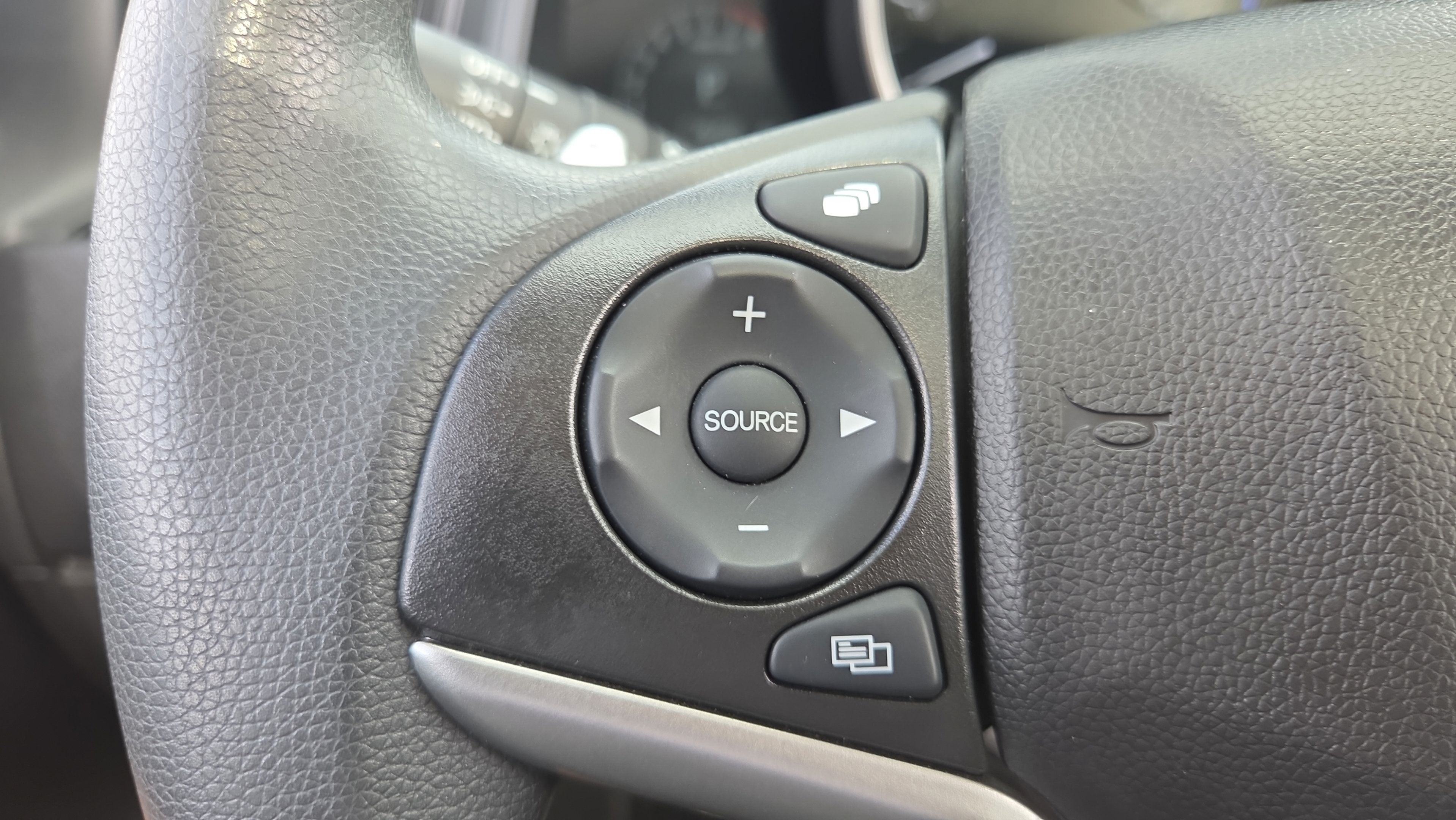 Used 2018 Honda Fit EX image 26