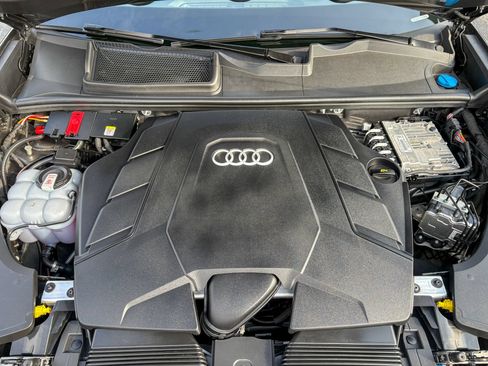 Used 2025 Audi Q8 Premium w/ Black Optic Package AWD/4WD image 36