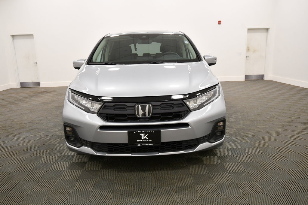 Certified 2025 Honda Odyssey Sport image 11