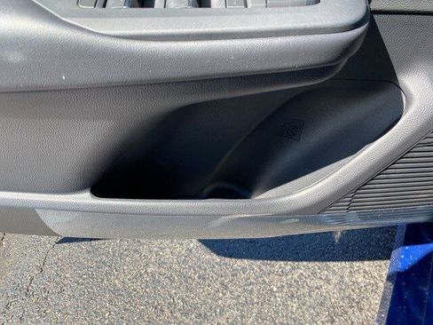 New 2025 Toyota Prius Plug-In Hybrid image 27