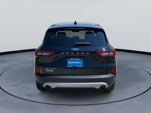 Used 2023 Ford Escape Active w/ Cold Weather Package FWD image 5