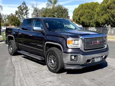 Used 2015 GMC Sierra 1500 SLT w/ SLT Crew Cab Value Package image 1