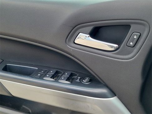 Used 2018 Chevrolet Colorado LT w/ LT Convenience Package image 19