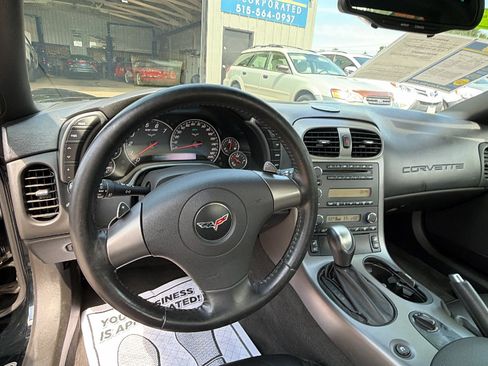 Used 2006 Chevrolet Corvette Convertible w/ Preferred Equipment Group RWD image 14