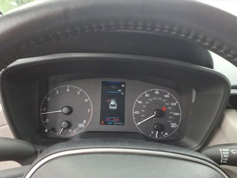 Used 2023 Toyota Corolla Cross LE image 20