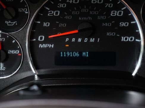 Used 2021 Chevrolet Express 2500 w/ Driver Convenience Package image 21