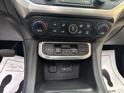 Used 2021 GMC Acadia SLT w/ Elevation Edition FWD image 47