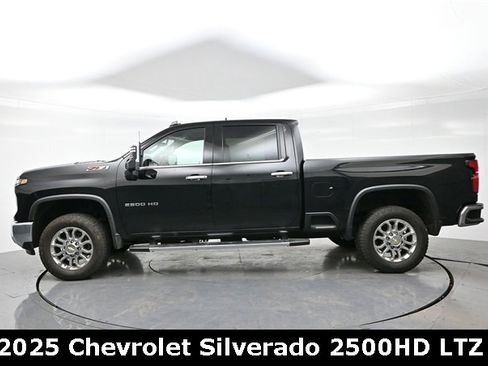 Used 2025 Chevrolet Silverado 2500 LTZ w/ LTZ Premium Package image 4