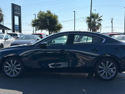 Used 2025 MAZDA MAZDA3 s FWD image 7