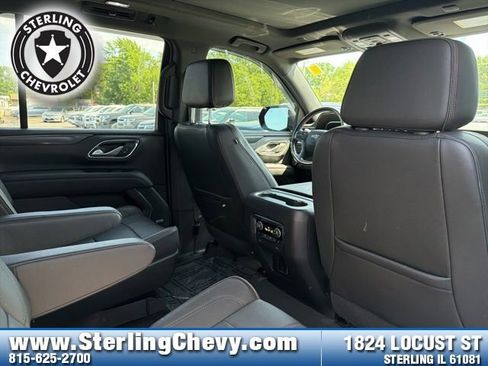 Used 2022 Chevrolet Tahoe RST w/ Luxury Package AWD/4WD image 15