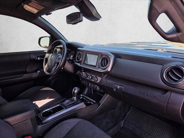 Used 2019 Toyota Tacoma TRD Sport w/ Technology Package AWD/4WD image 16