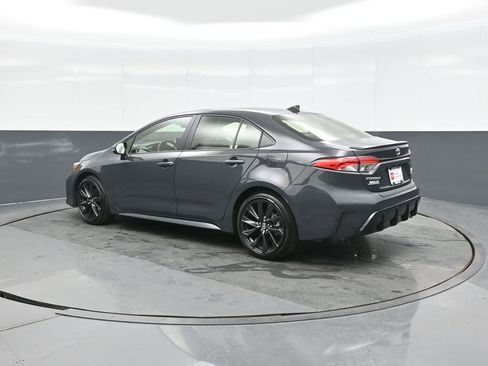 Certified 2025 Toyota Corolla SE image 5