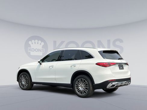 Certified 2025 Mercedes-Benz GLC 300 4MATIC image 4
