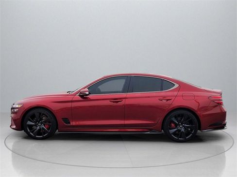 Used 2022 Genesis G70 3.3T image 4