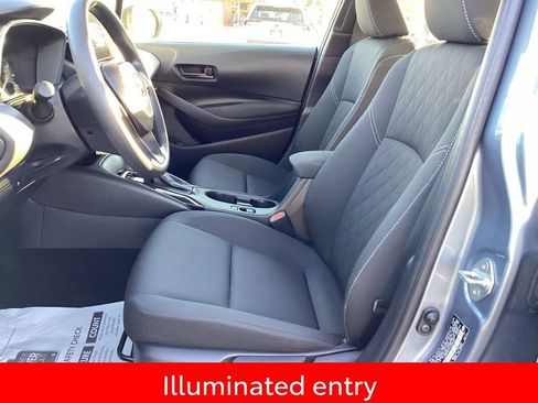 Used 2025 Toyota Corolla LE image 11