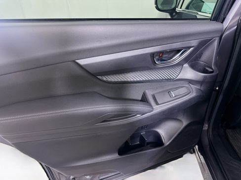 Used 2025 Subaru Ascent Premium image 24