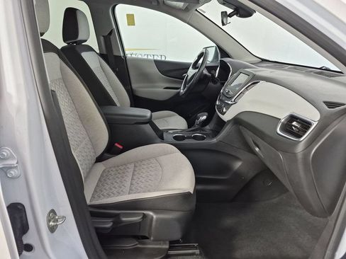 Used 2022 Chevrolet Equinox LT FWD image 37