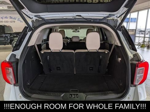 Used 2022 Ford Explorer XLT w/ Equipment Group 202A image 21