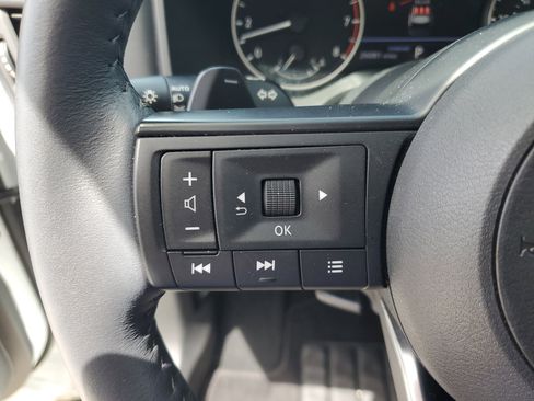 Certified 2024 Nissan Rogue SV w/ SV Premium Package image 18