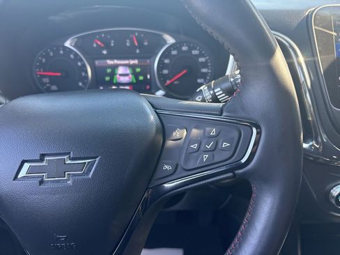 Used 2022 Chevrolet Equinox RS w/ Infotainment Package AWD/4WD image 17