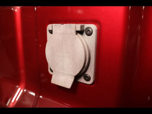 Used 2023 Chevrolet Colorado LT w/ LT Convenience Package III image 18