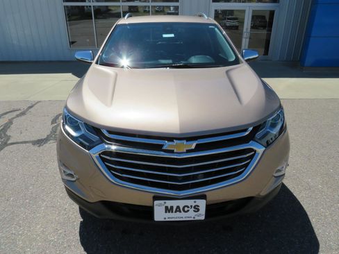 Used 2019 Chevrolet Equinox Premier AWD/4WD image 16