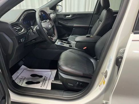New 2026 Ford Escape ST-Line Elite w/ Premium Technology Package AWD/4WD image 4