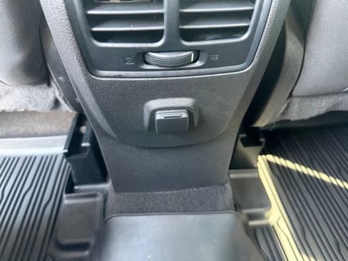 Certified 2018 Ford Escape SE w/ SE Sync 3 Package FWD image 39
