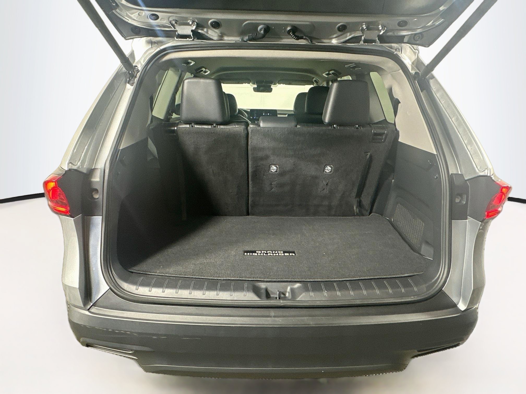 Used 2024 Toyota Grand Highlander FWD image 29