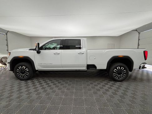 New 2026 GMC Sierra 2500 Denali Ultimate AWD/4WD image 16