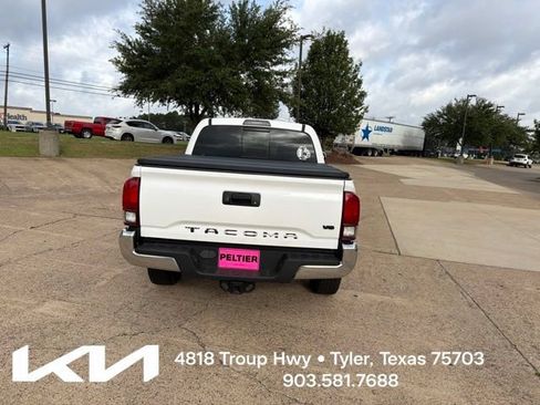 Used 2021 Toyota Tacoma SR5 RWD image 9